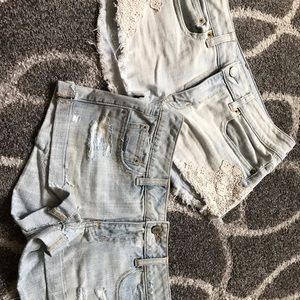 American Eagle distressed denim shorts size 6